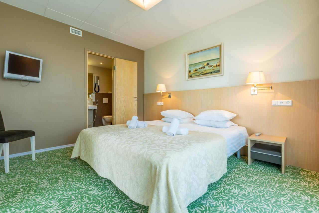 Meri Seaside Hotel & Spa Курессааре Екстер'єр фото