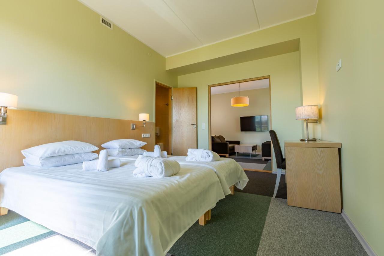Meri Seaside Hotel & Spa Курессааре Екстер'єр фото