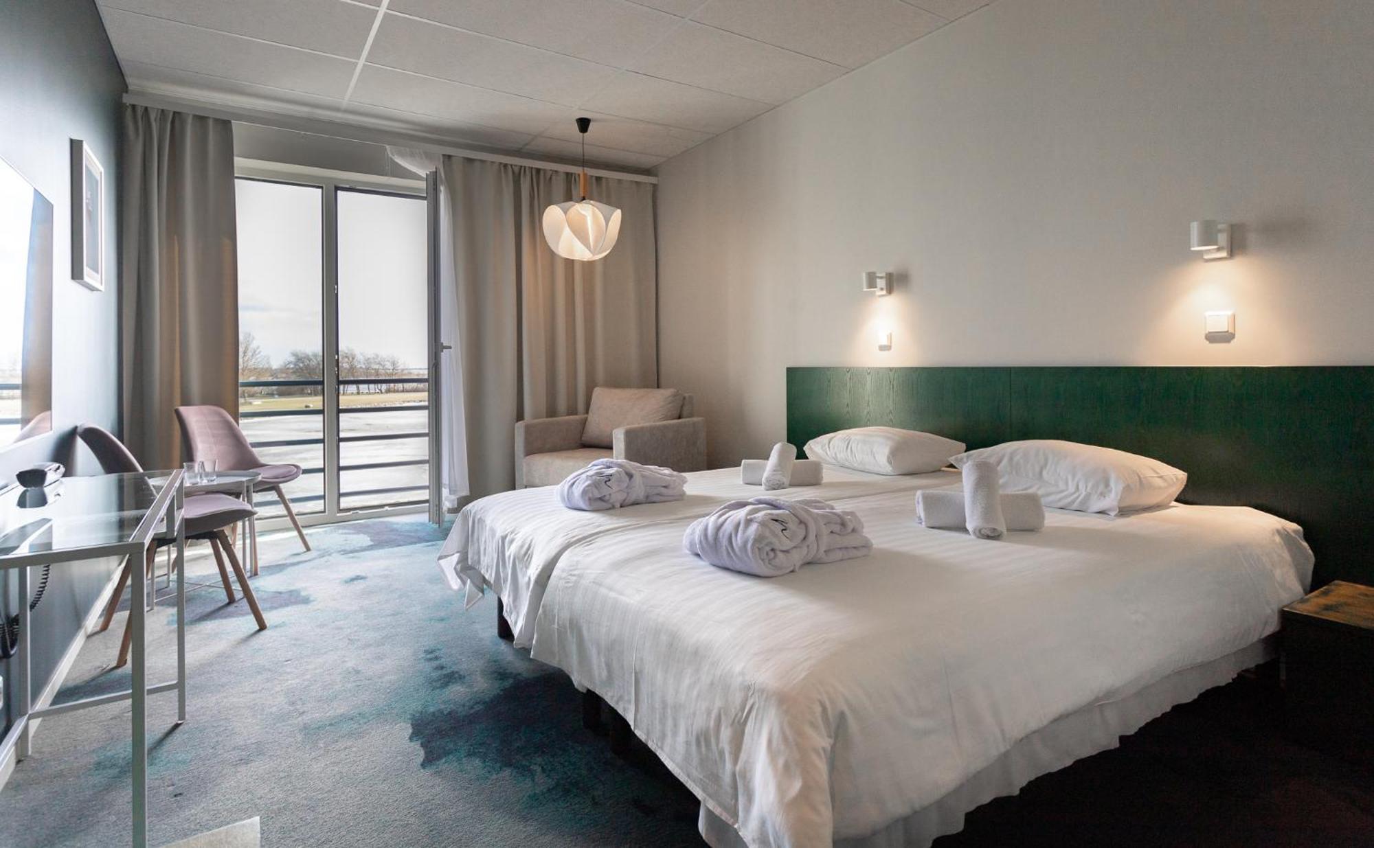Meri Seaside Hotel & Spa Курессааре Екстер'єр фото