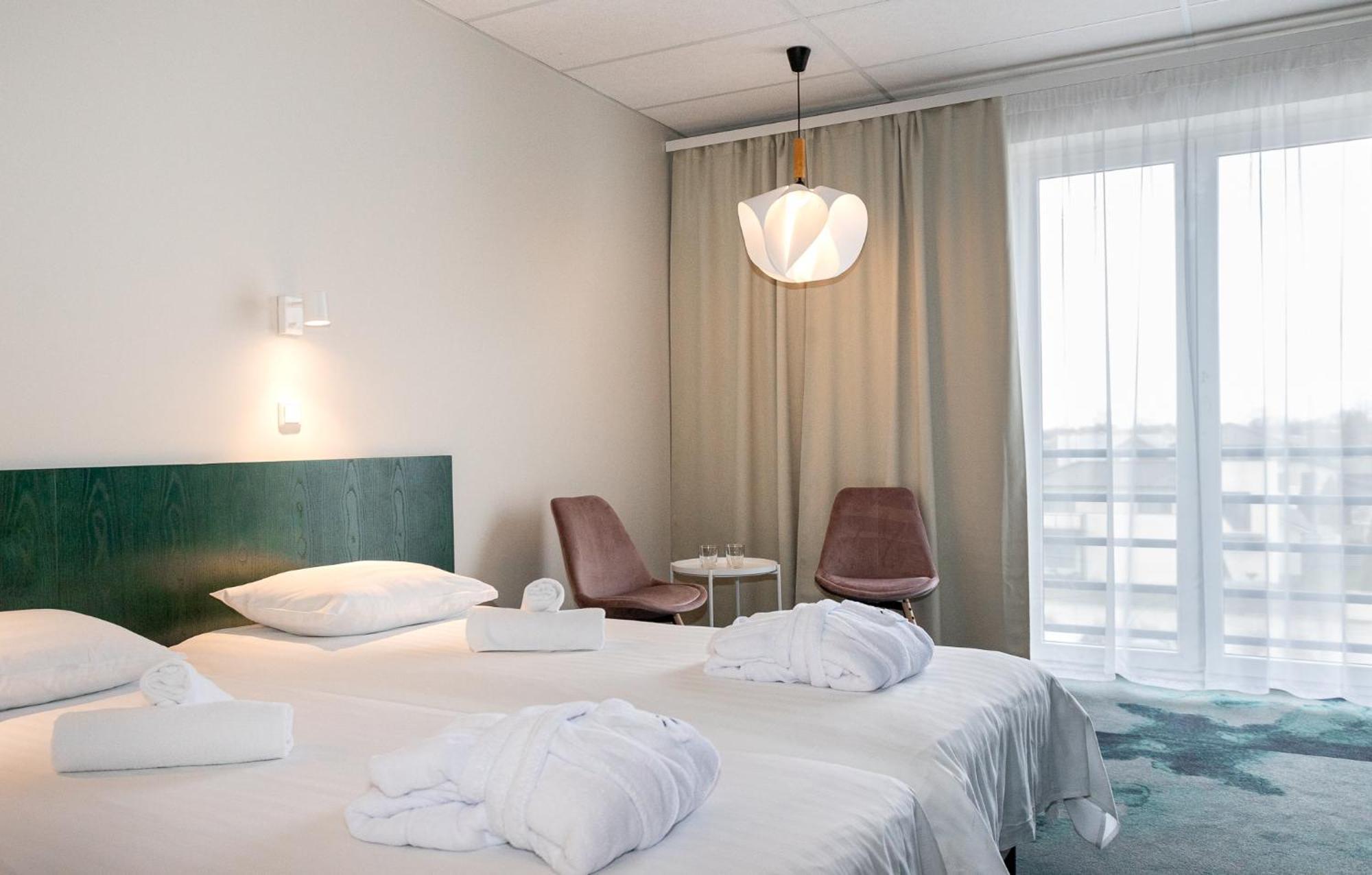 Meri Seaside Hotel & Spa Курессааре Екстер'єр фото