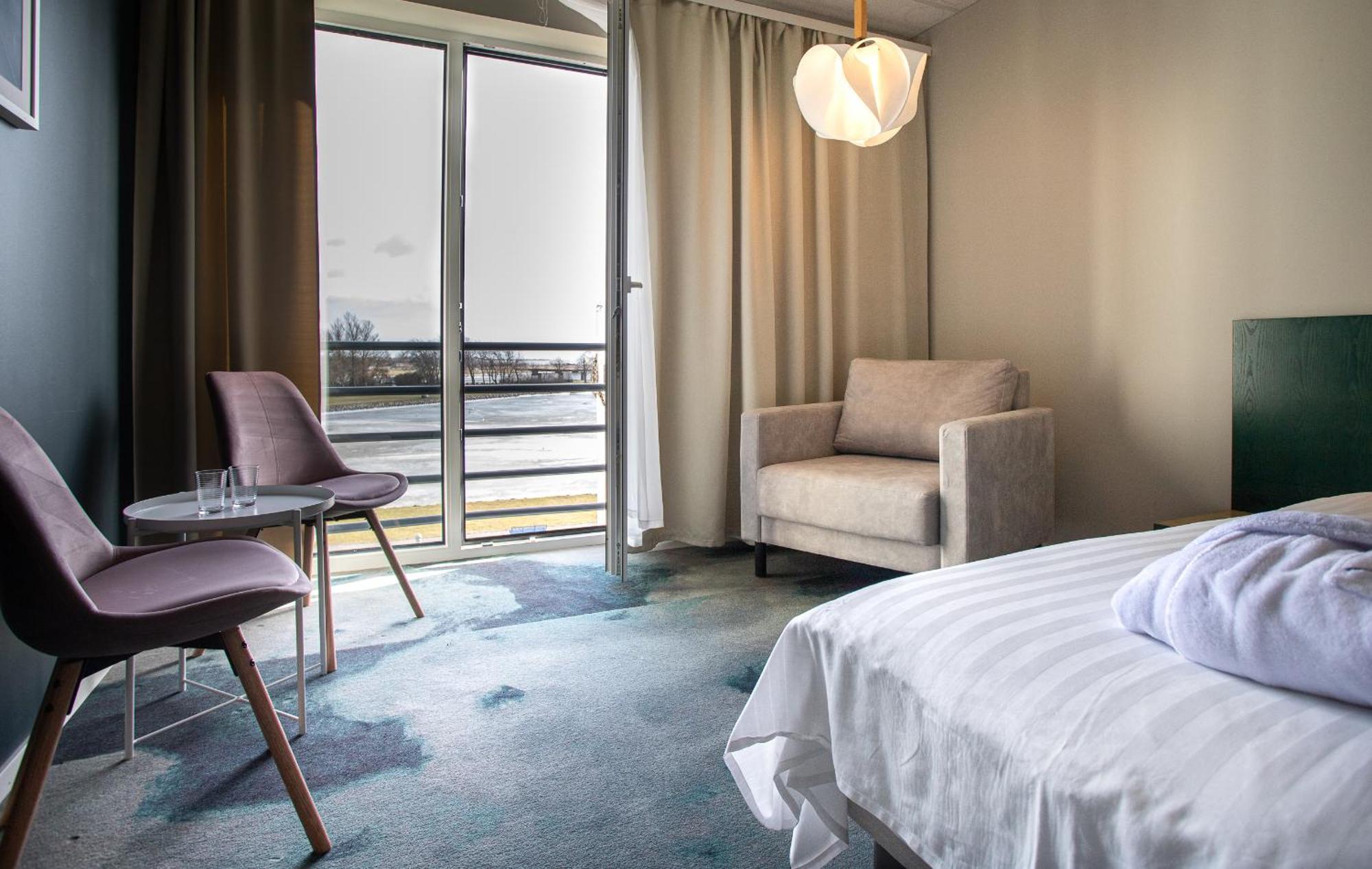 Meri Seaside Hotel & Spa Курессааре Екстер'єр фото